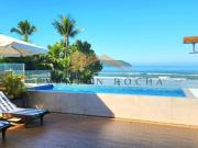 Pé na areia em Juquehy Town house com 4 suítes para...