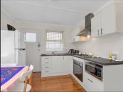 Peaceful 2 Bedroom Unit with Private Yard in Leafy... Peaceful 2 Bedroom Unit with Private Yard in Leafy...