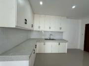 Peaceful City Living: 2 Storey Home in Amparo...