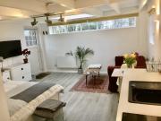 Peaceful garden hideaway all bills included