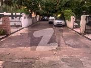 Peaceful Living In The Heart Of FCC 14 Marla Town House...