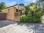 Peaceful Living with Mountain Views Walk to the Heart of...