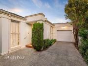 Peaceful & private single level sanctuary