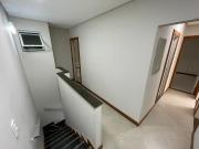 Pelegrine Aluga Casa Duplex c/ 250 m², 7 quartos, 4...