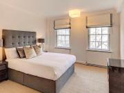 Pelham Court SW3 2 bed flat to rent £4,550 pcm £1,050 pw
