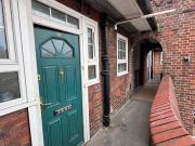 Pembury Road, London E5, 3 bed flat to rent, £2,700 pcm...