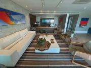 Península indevassavel e Amplo 4 suítes com dependências...