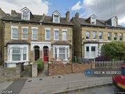 Penge, London, SE20 2 bed flat to rent £1,725 pcm £398 pw