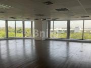 Peninsula Corporate 586m2 lineares