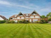 Penn Road, Knotty Green, 2 Bedroom Apartment