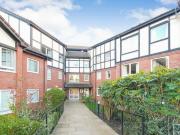 Pennhouse Avenue, Grosvenor Park, Penn, 1 Bedroom Flat