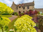 Penpergwm, Abergavenny, 8 Bedroom Country