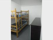 Pensão Vagas Para solteiros em Quartos compartilhados