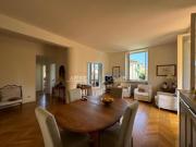 Pentalocale in vendita a Forte dei Marmi