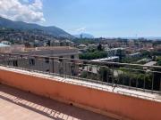 Pentalocale in vendita a Genova, Albaro