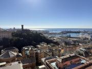 Pentalocale in vendita a Genova, Oregina