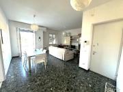 Pentalocale in vendita a La Spezia