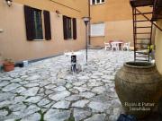 Pentalocale in vendita a Perugia