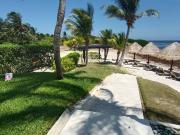 Penthouse, 2 pisos frente al mar en Peninsula, Zona...