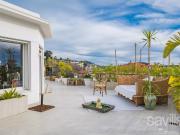 Penthouse avec grande terrasse dominant la ville