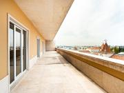 Penthouse com área invulgar de 597 m2 nas Avenidas novas...