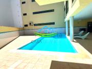 Penthouse com piscina e vista mar