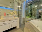 PENTHOUSE CON 5 DORMITORIOS TODOS C/BAÑO INCORPORADO / 4...