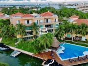 Penthouse Con Muelle En Venta en Isla Dorada