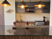 Penthouse de 2 niveles con patio y vistas panorámicas en...