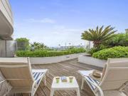 Penthouse de 3 pièces avec terrasse et jardin de 118 m²,...