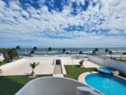 Penthouse de dos niveles en VENTA frente al MAR en Boca...
