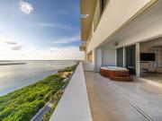 Departamento en venta Frente al Mar en Zona Hotelera,...