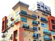 Lujoso Penthouse rodeado de balcón. Roof Privado. 3...