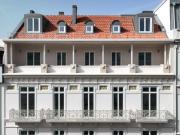 Penthouse de luxo, 4 quartos, varanda e garagem perto...