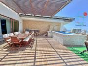 Penthouse de playa con terraza con jacuzzi y vista al mar Penthouse de playa con terraza con jacuzzi y vista al mar