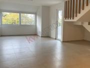 PENTHOUSE EN PROVIDENCIA DE 2 NIVELES RECIEN REMODELADO