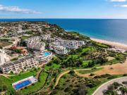 Penthouse Exclusiva com Vistas Deslumbrantes para o Mar...