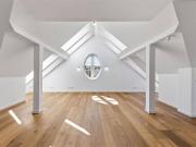 Penthouse Feeling in historischem Jugendstilambiente im...