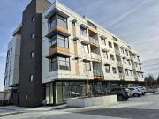 PENTHOUSE LIVING IN SOUTH SURREY / WHITE ROCK