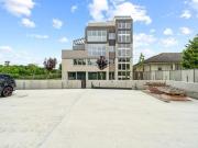 Penthouse mit Sauna, Pools und eigenen Aufzug