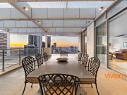 Penthouse Perfection: 26th Floor Luxury with Iconic Views