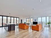 Penthouse,roscoe Street, 3 Bedroom Penthouse