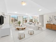 PENTHOUSE 'SKY HOME' RESIDENCE WITH PANORAMIC...