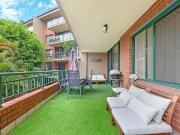 Penthouse Style 2 Bed Lifestyle Apartment with Huge Balcony!