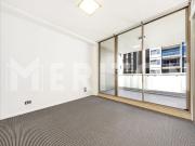 Penthouse Style Living: Huge Top Floor 2 Bedroom...