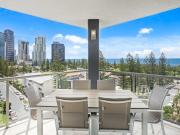 Penthouse style living Spectacular Views!