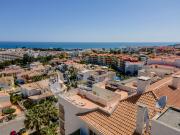 Penthouse T1+2 com terraço, VISTA MAR e piscina, com...