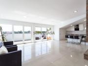Penthouse T3 com vista mar e serra Cascais