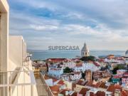Penthouse T3 com vista rio, na Graça, em Lisboa