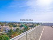 Penthouse T3 de luxo, com vista para o mar